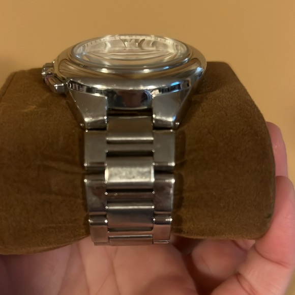 Michael Kors Watch - Picture 5 of 5